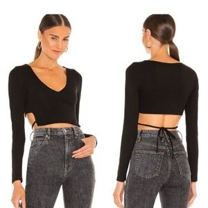 Superdown Hannah Open back Top size xs